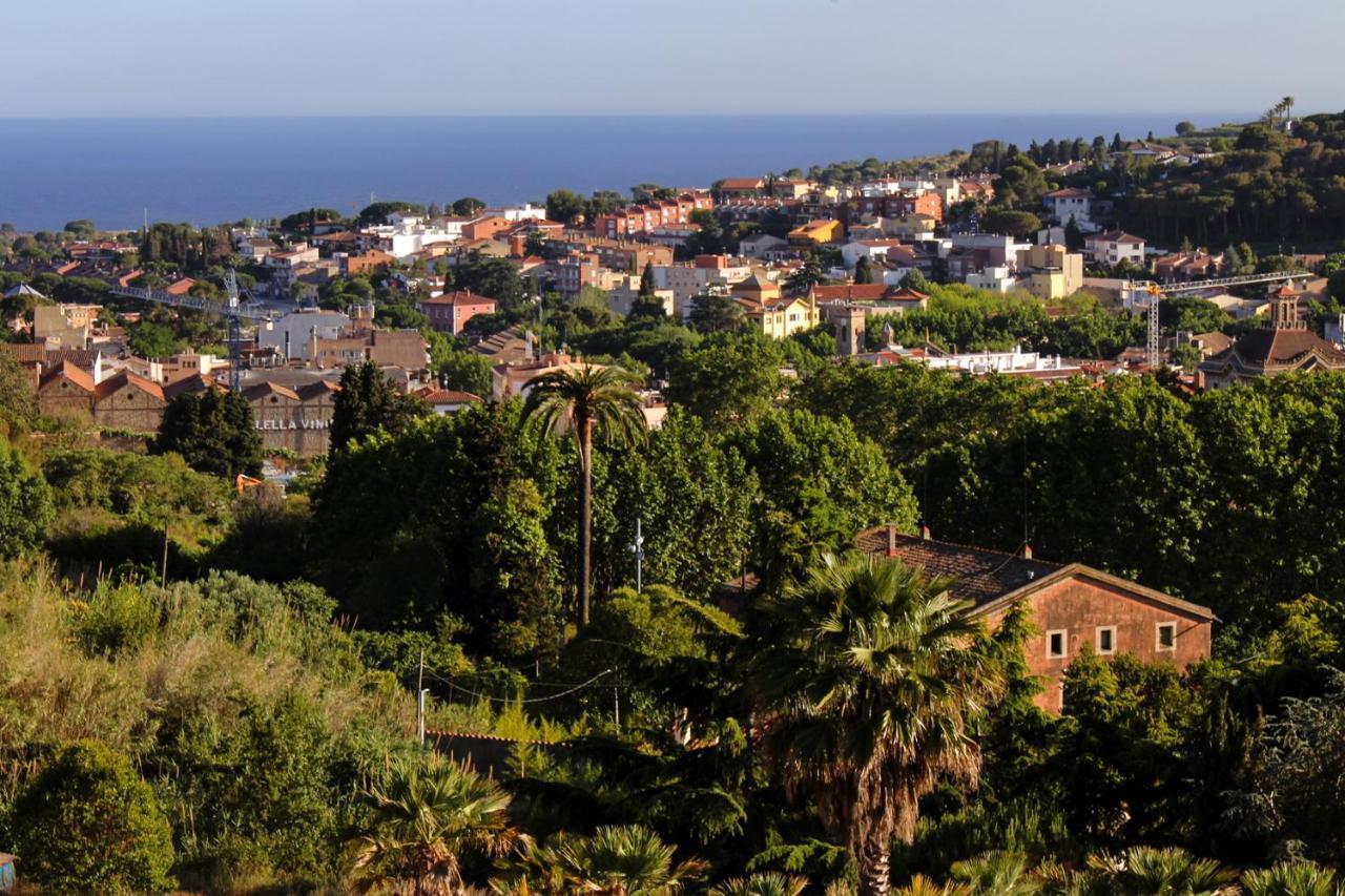 Can Rovira - Stunning Neoclassical Mansion, Just 20 Min Drive From Barcelona City Center, Ideal For Groups And Families Алейя Екстериор снимка