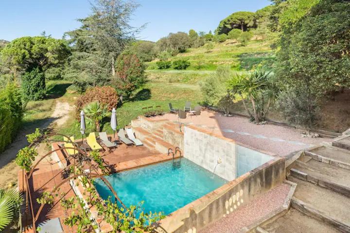 Can Rovira - Stunning Neoclassical Mansion, Just 20 Min Drive From Barcelona City Center, Ideal For Groups And Families Алейя Екстериор снимка