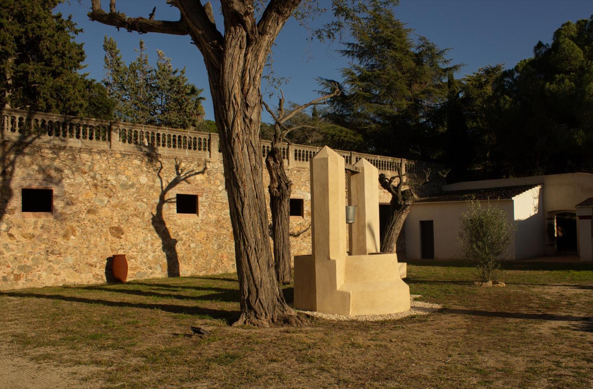 Can Rovira - Stunning Neoclassical Mansion, Just 20 Min Drive From Barcelona City Center, Ideal For Groups And Families Алейя Екстериор снимка